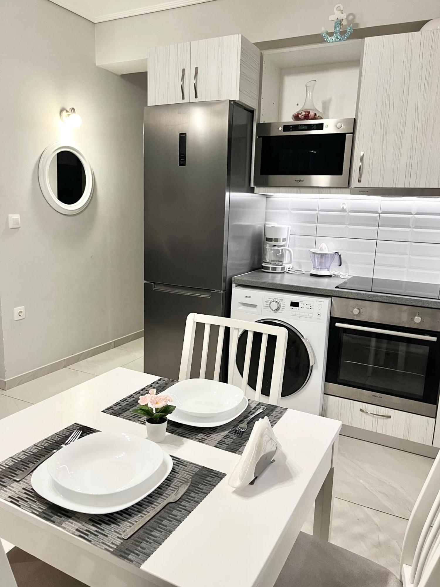 Blueline Apartment 3 Loutráki Dış mekan fotoğraf
