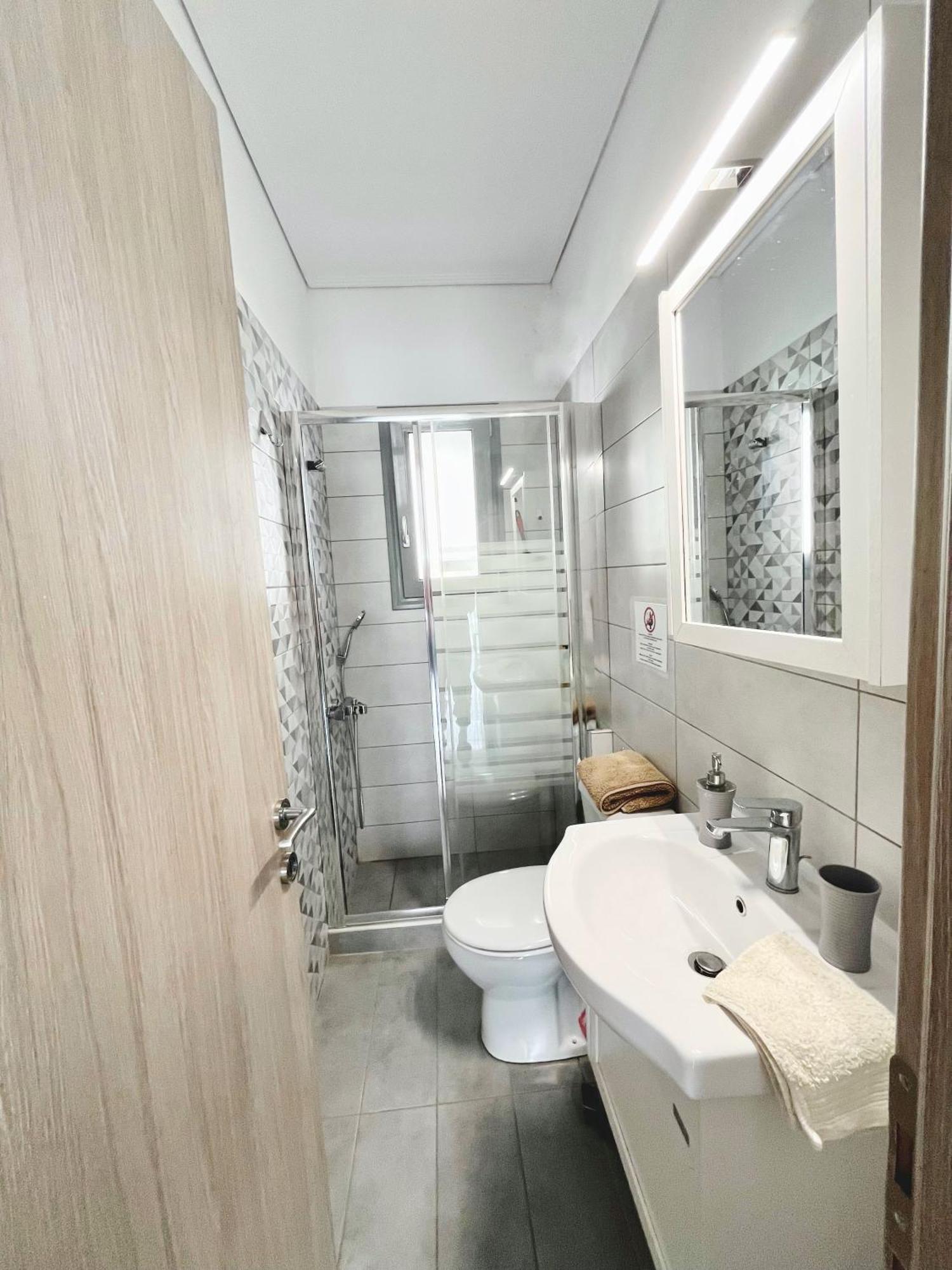 Blueline Apartment 3 Loutráki Dış mekan fotoğraf